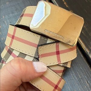 Burberry Signature Belt - Size 40